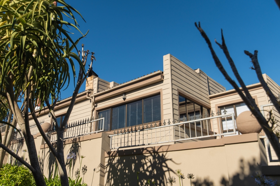 4 Bedroom Property for Sale in Clarendon Marine Eastern Cape